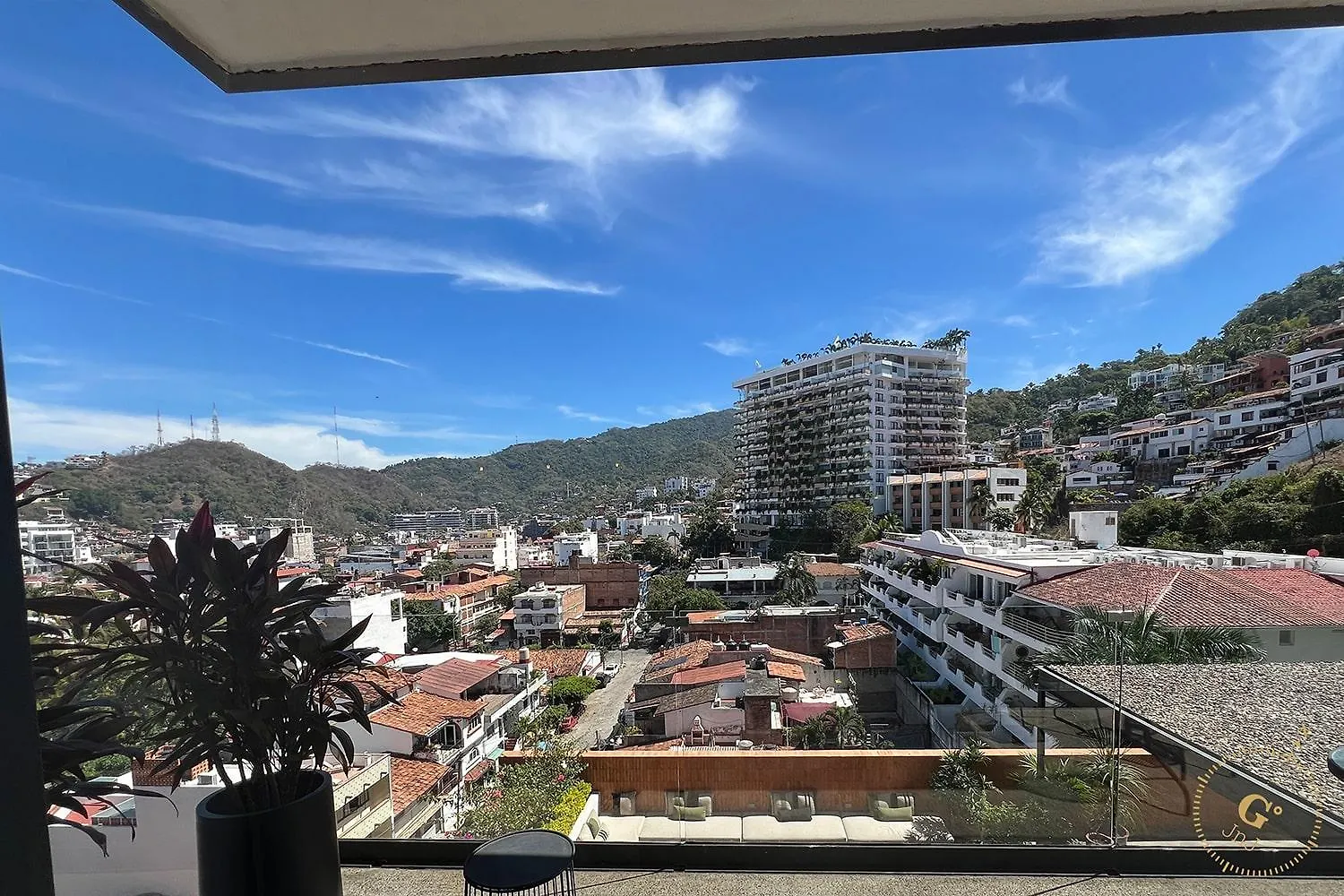 1 Bedroom Romantic Zone, Rooftop Pool & Parking Puerto Vallarta Tatil Evi