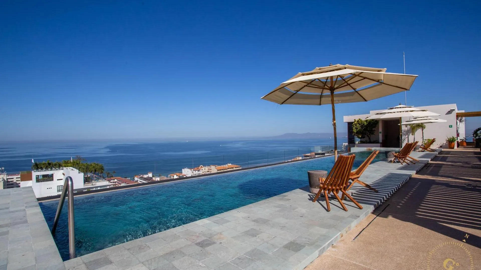 Tatil Evi 1 Bedroom Romantic Zone, Rooftop Pool & Parking Puerto Vallarta